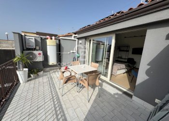 Foto 18 - Stabile - Palazzo via provinciale
 
62, Aci Castello - foto 18