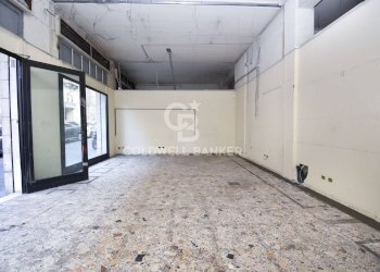 Foto 3 - Shop VIA VITTORIO EMANUELE III
 
174, Acireale - photo 3