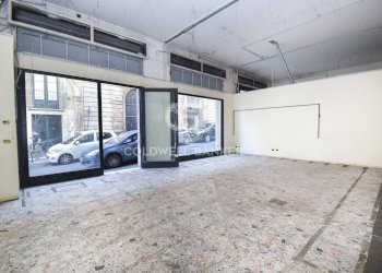 Foto 4 - Shop VIA VITTORIO EMANUELE III
 
174, Acireale - photo 4