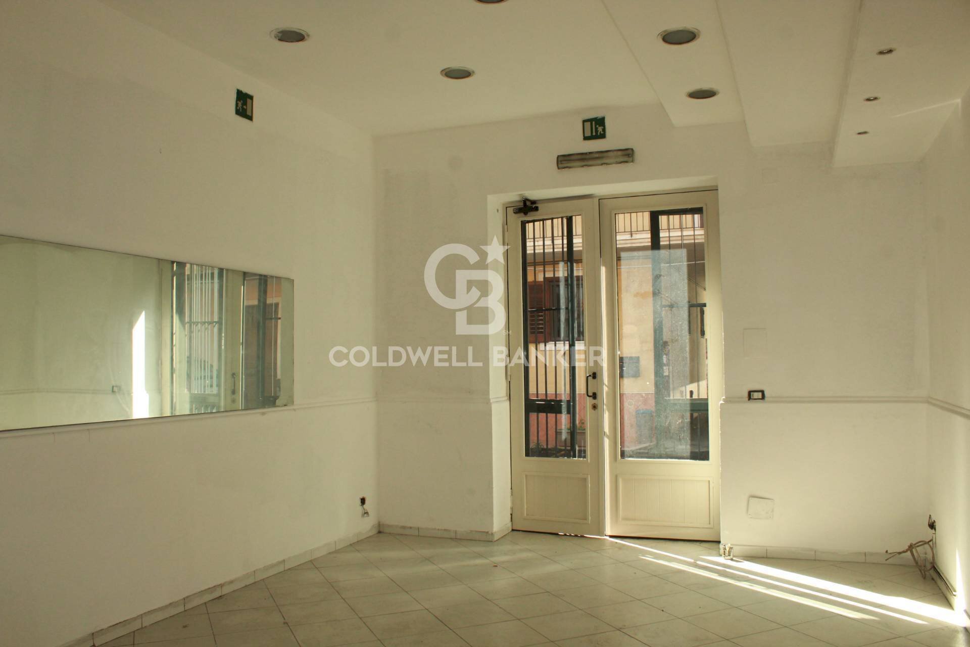 Foto 3 - Shop Via Sciarelle
 
52, Acireale - photo 3