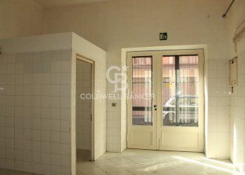 Foto 8 - Shop Via Sciarelle
 
52, Acireale - photo 8