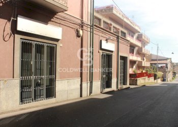 Foto 1 - Shop Via Sciarelle
 
52, Acireale - photo 1
