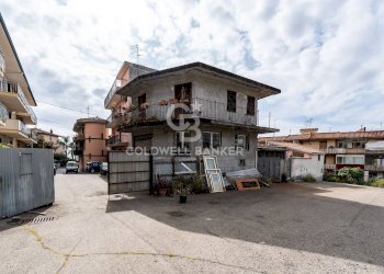 Foto 1 - Laboratorio Via Casazze III
 
SNC, Aci Catena - foto 1