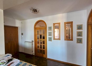 camera da letto - Quadrilocale tamati
 
32, Fermo - foto 4