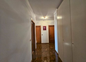 corridoio - Quadrilocale tamati
 
32, Fermo - foto 15