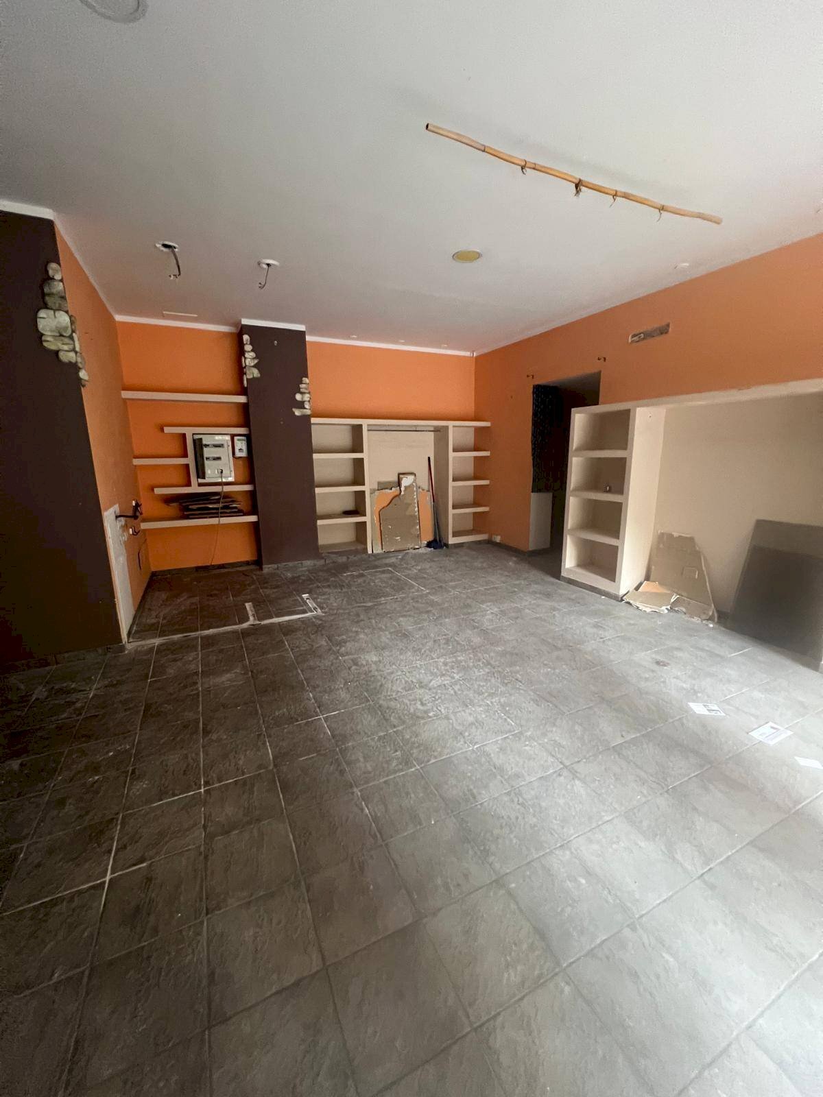 Foto 2 - Attività Commerciale via carlo lorenzini
59, Roma - foto 2