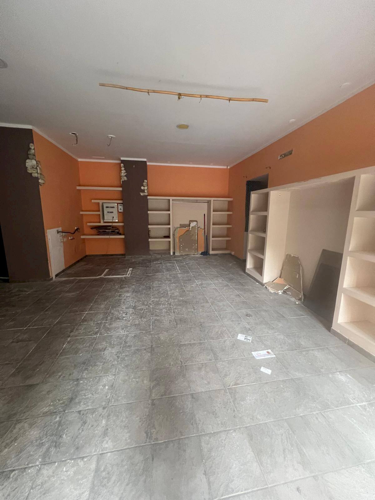 Foto 3 - Attività Commerciale via carlo lorenzini
59, Roma - foto 3