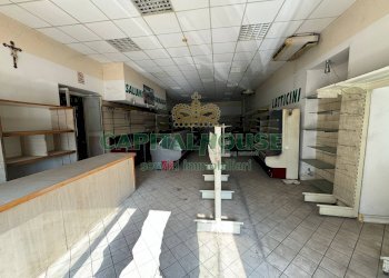 Foto 1 - Locale Commerciale somma vesuviana, Somma Vesuviana - foto 1