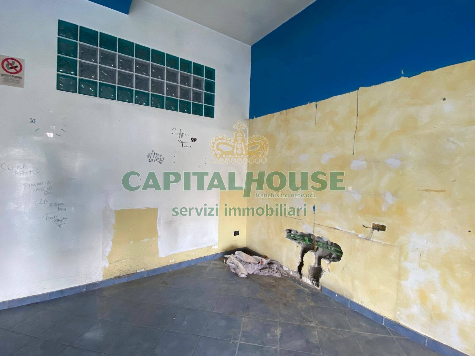 Foto 2 - Commercial Premises saviano, Saviano - photo 2