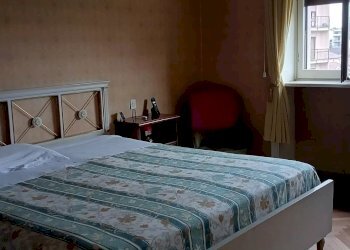 camera da letto - Quadrilocale Luigi Cadorna
 
8, Busto Arsizio - foto 7