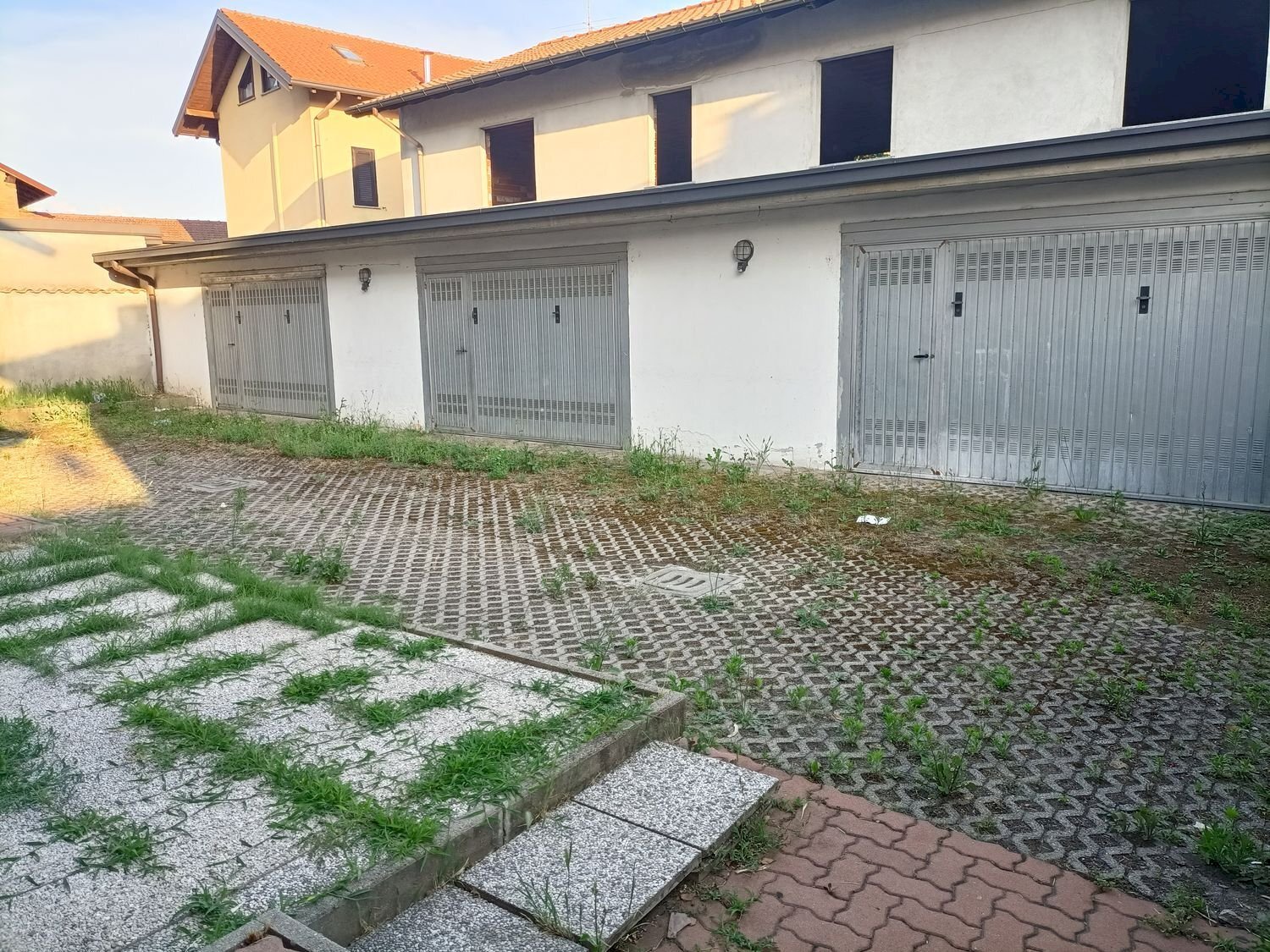 garage - Semi-detached house Solferino
 
3, Samarate - photo 3