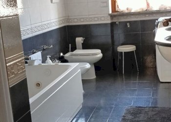 bagno - Casa indipendente dei sassi
 
8, Castellanza - foto 36