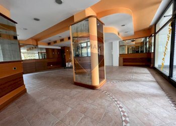 Ricezione / Lobby - Office Nazionale
 
13, Trezzo sull'Adda - photo 1