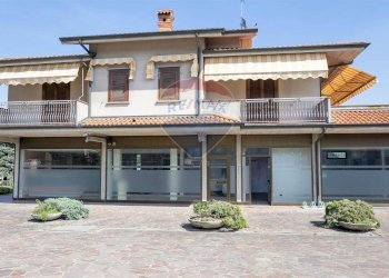 Casa all\'aperto - Locale Commerciale Al Brembo
 
1, Filago - foto 2