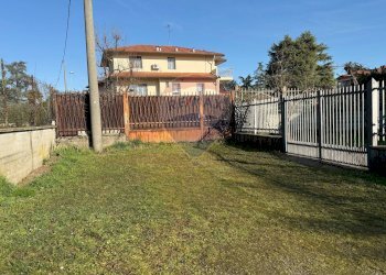 Giardino - Terreno edificabile VIA UGO FOSCOLO
SNC, Capriate San Gervasio - foto 1