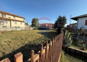 Giardino - Terreno edificabile VIA UGO FOSCOLO
SNC, Capriate San Gervasio - foto 10