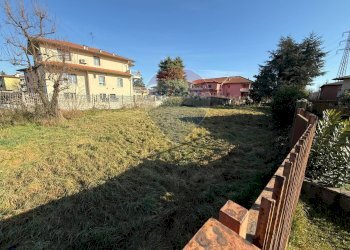 Casa all\'aperto - Terreno edificabile VIA UGO FOSCOLO
SNC, Capriate San Gervasio - foto 12