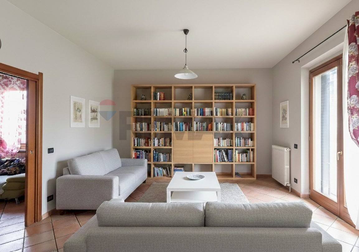 Soggiorno - Semi-detached house VIA LOCATELLI
 
64, Brembate - photo 1