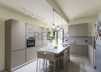 Cucina - Semi-detached house VIA LOCATELLI
 
64, Brembate - photo 1
