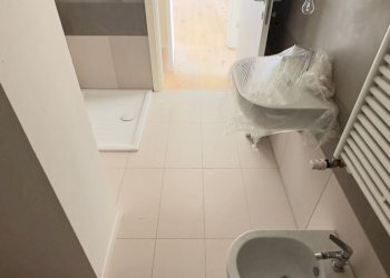 \nbagno\n - Appartamento Vittorio Emanuele II
 
169, Piacenza - foto 30