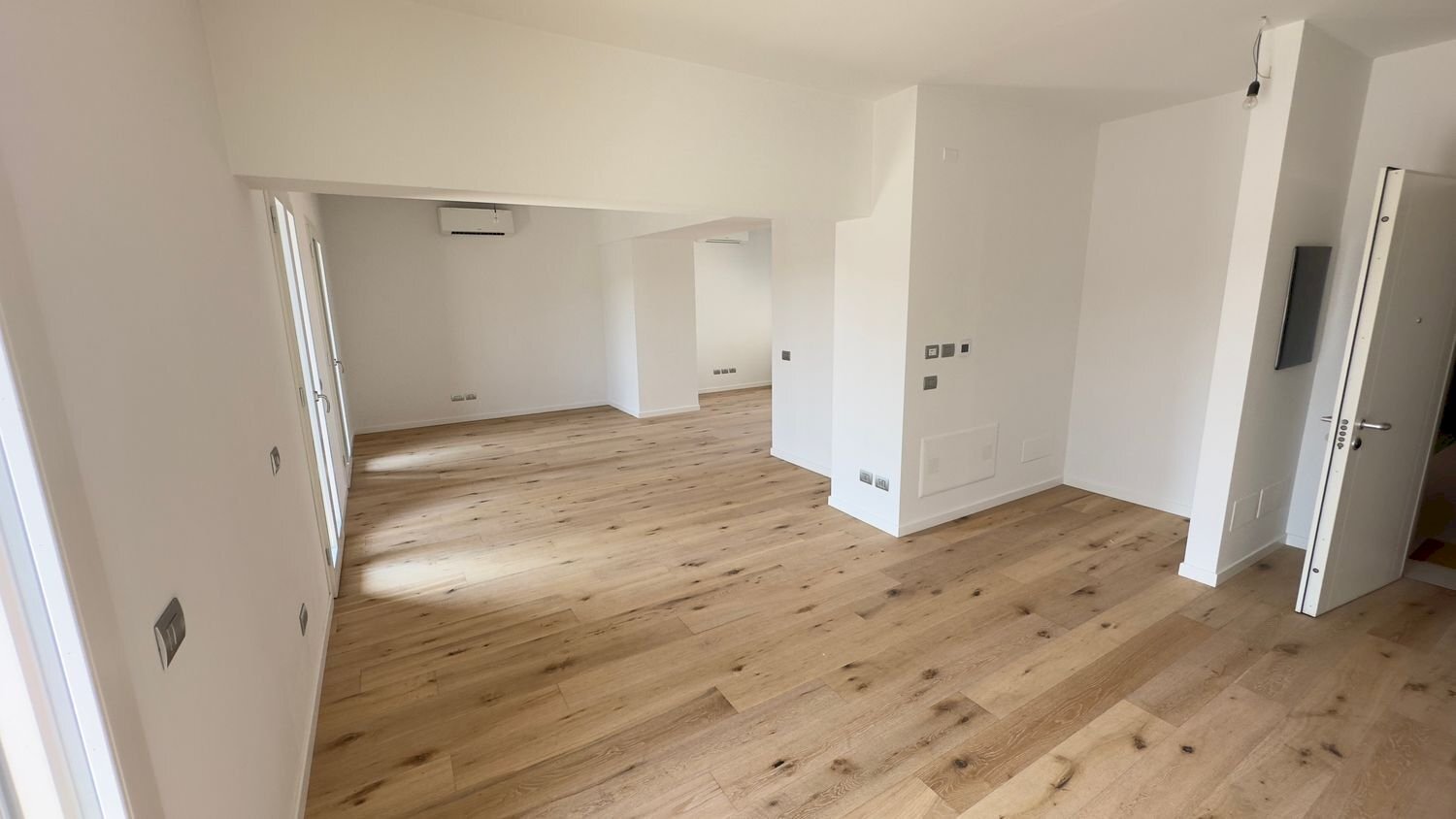 \ncamera\n - Apartment Vittorio Emanuele II
 
169, Piacenza - photo 1