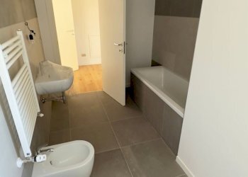 \nbagno\n - Appartamento Vittorio Emanuele II
 
169, Piacenza - foto 20