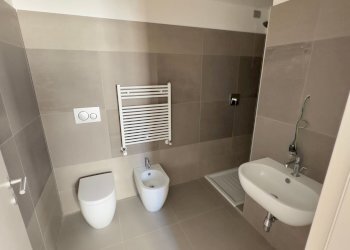 \nbagno\n - Appartamento Vittorio Emanuele II
 
169, Piacenza - foto 25