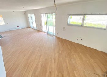 \nFoto 1\n - Villa Via Ada Corbellini
 
9, Parma - foto 1