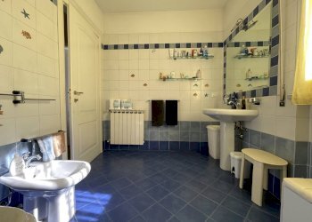 \nFoto 12\n - Villa a Schiera Via Bottego
 
49, Viareggio - foto 12