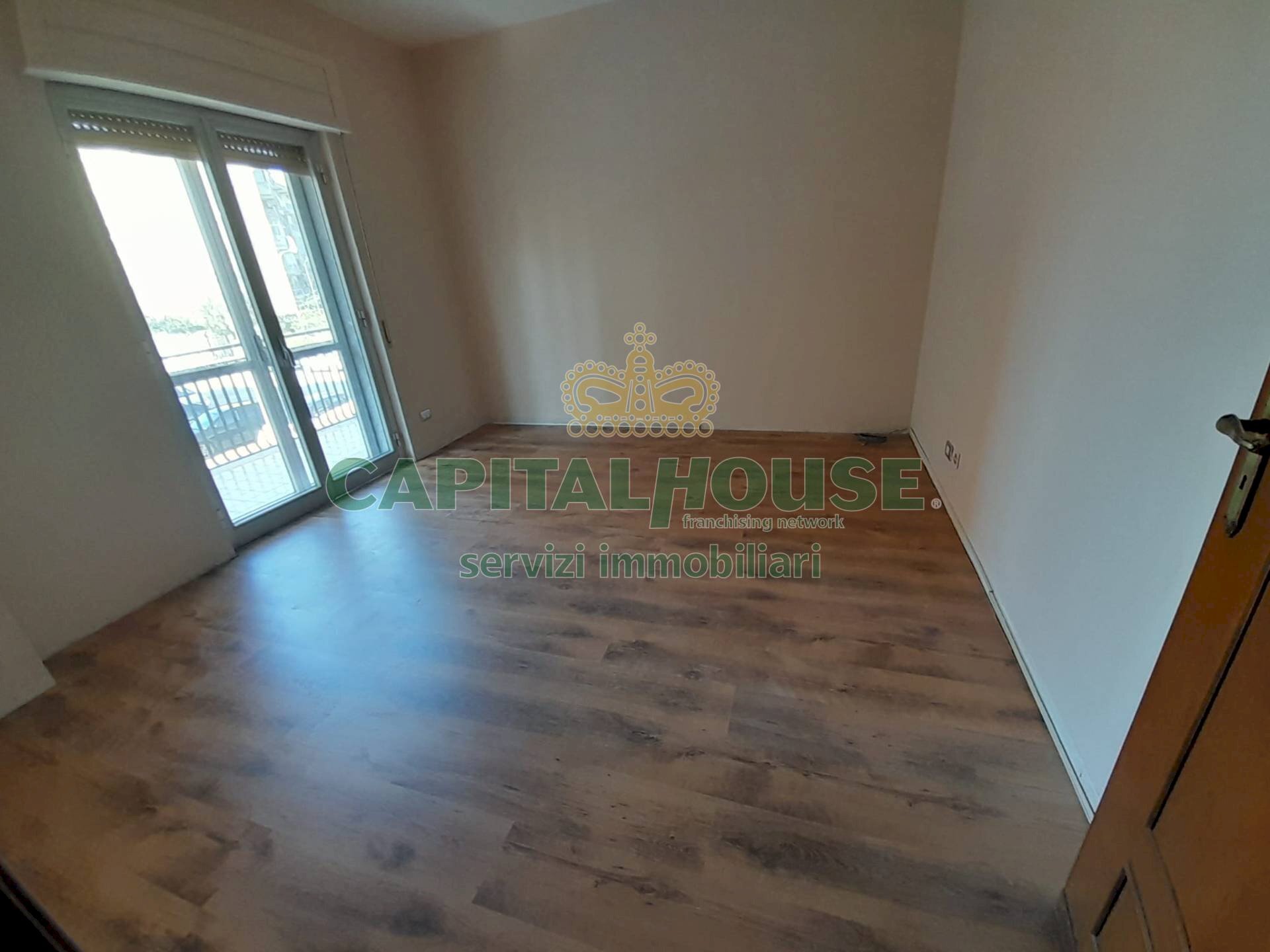 Foto 2 - Office Viale Michelangelo, Caserta - photo 2