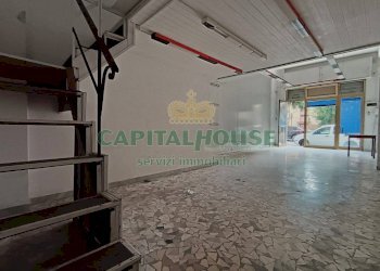 Foto 1 - Locale Commerciale Via Enrico Tazzoli, Caserta - foto 1