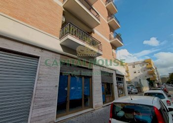 Foto 10 - Locale Commerciale Via Enrico Tazzoli, Caserta - foto 10