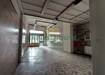 Foto 1 - Locale Commerciale Via Enrico Tazzoli, Caserta - foto 1