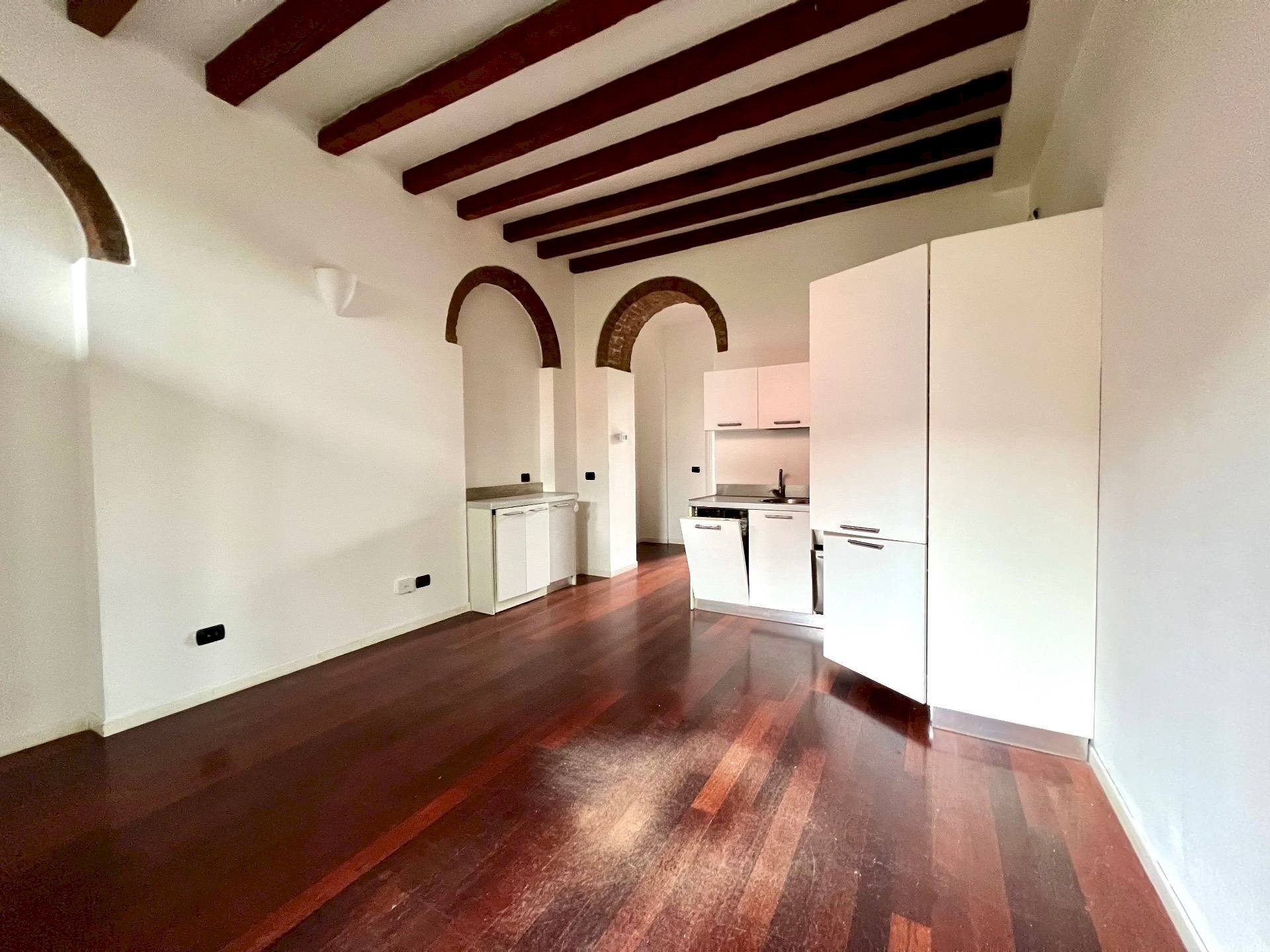 Foto 2 - Bilocale Via Monviso
 
36, Milano - foto 2