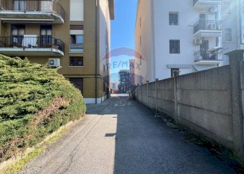 Edificio all\'aperto - Box VIA  ANDREA DORIA
 
29, Brugherio - foto 11