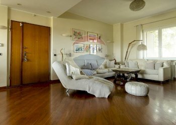 Soggiorno - Villa VIA SANDRO BOTTICELLI
 
78, Brugherio - foto 20