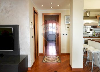 Hall / corridoio - Villa VIA SANDRO BOTTICELLI
 
78, Brugherio - foto 23