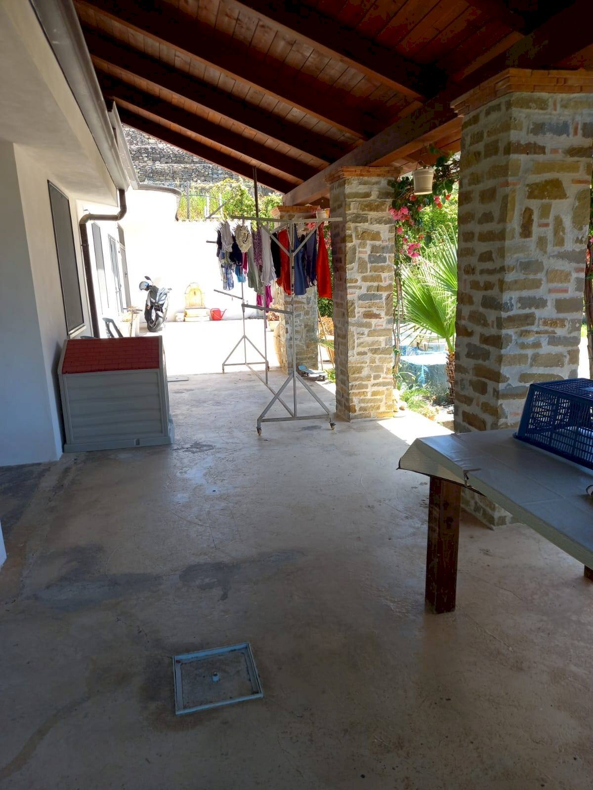 Foto 2 - Villa via isca albani
 
1, Cicerale - foto 2