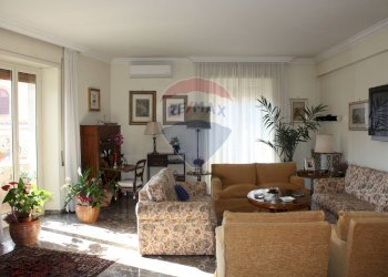 Soggiorno - Appartamento Via Mauritania
 
5, Roma - foto 1