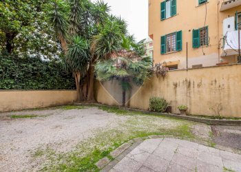 Giardino - Casa semi indipendente Via Volterra
 
16, Roma - foto 36