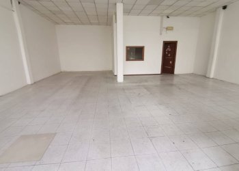 Foto 1 - Locale Commerciale via Amendola
 
25, Calcinaia - foto 1