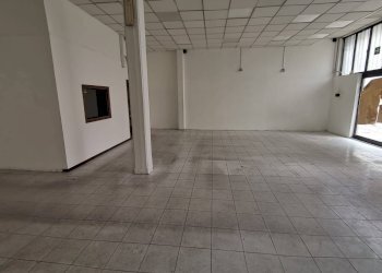 Foto 4 - Locale Commerciale via Amendola
 
25, Calcinaia - foto 4