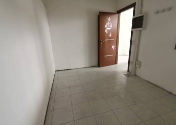 Foto 7 - Locale Commerciale via Amendola
 
25, Calcinaia - foto 7