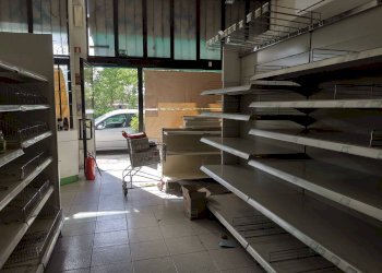 Foto 10 - Locale Commerciale via Amendola
 
25, Calcinaia - foto 10