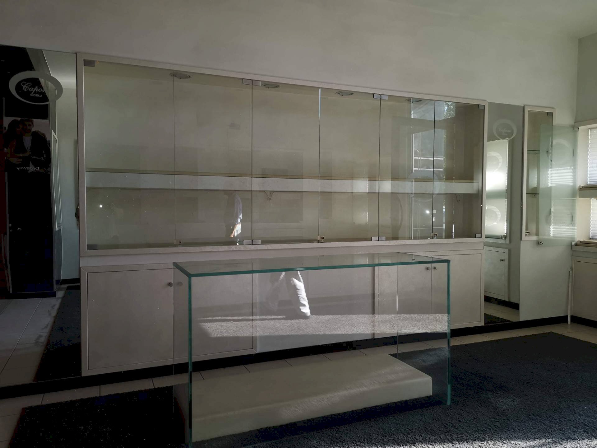 Foto 1 - Locale Commerciale via Amendola
 
15, Calcinaia - foto 1