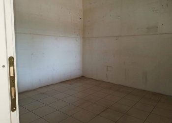 Foto 10 - Locale Commerciale via Amendola
 
15, Calcinaia - foto 10