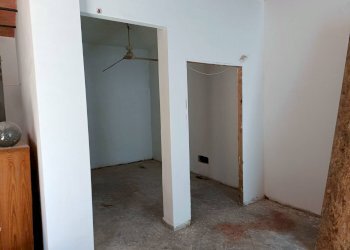 Foto 2 - Locale Commerciale via vittorio veneto, Crespina Lorenzana - foto 2