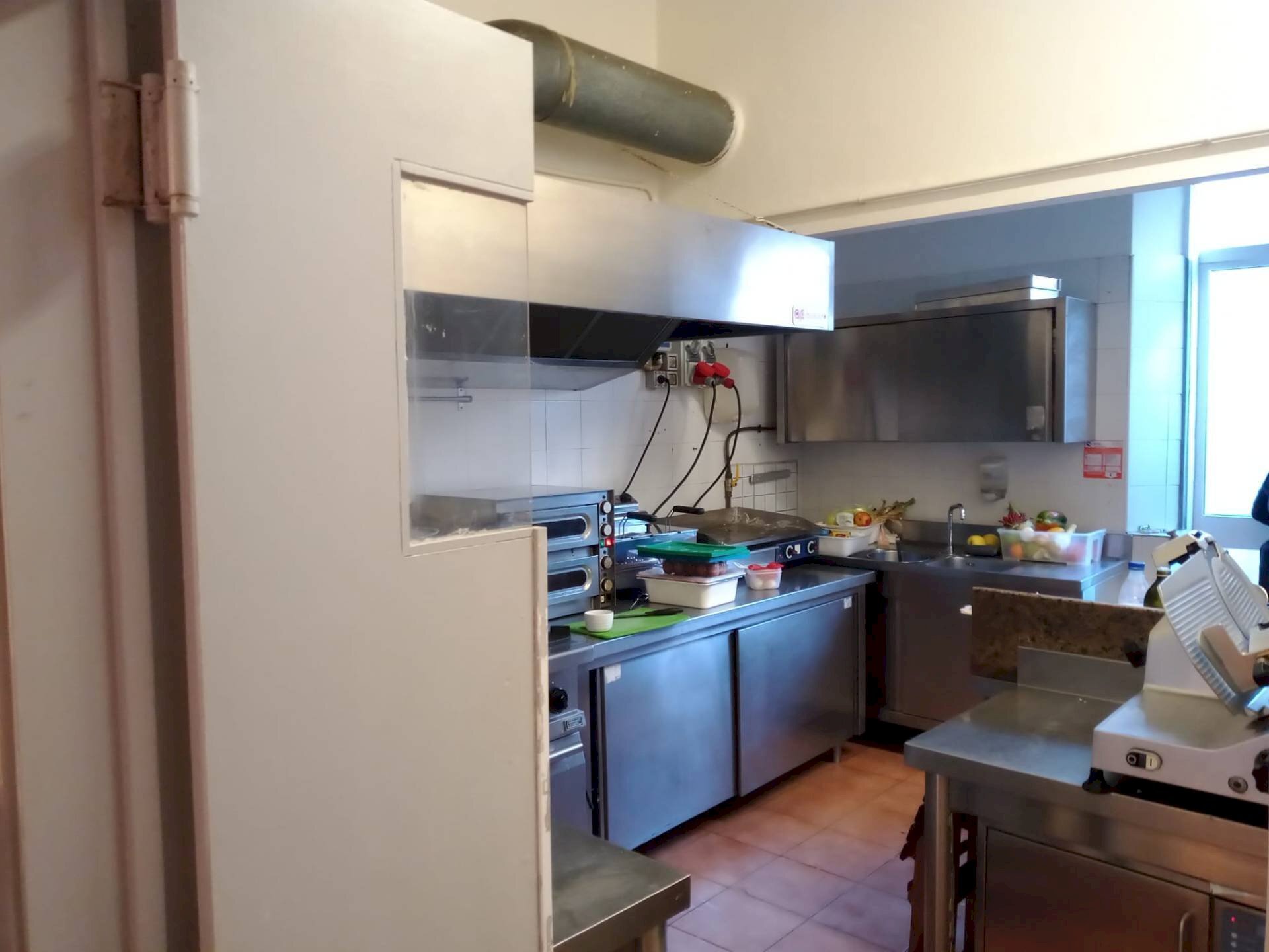 Foto 1 - Commercial Activity via roma, Pontedera - photo 1