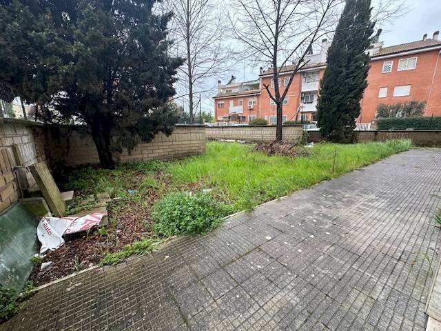 Foto 3 - Commercial Premises Via Vincenzo Tieri
 
103, Roma - photo 3