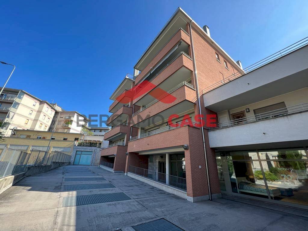 Foto 1 - Negozio Via Baschenis, Bergamo - foto 1